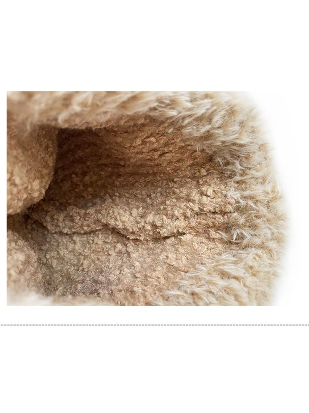 Haila – Fuzzy Contrast Trim Beanie