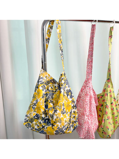 Cosbai - Soft Floral Shoulder Bag