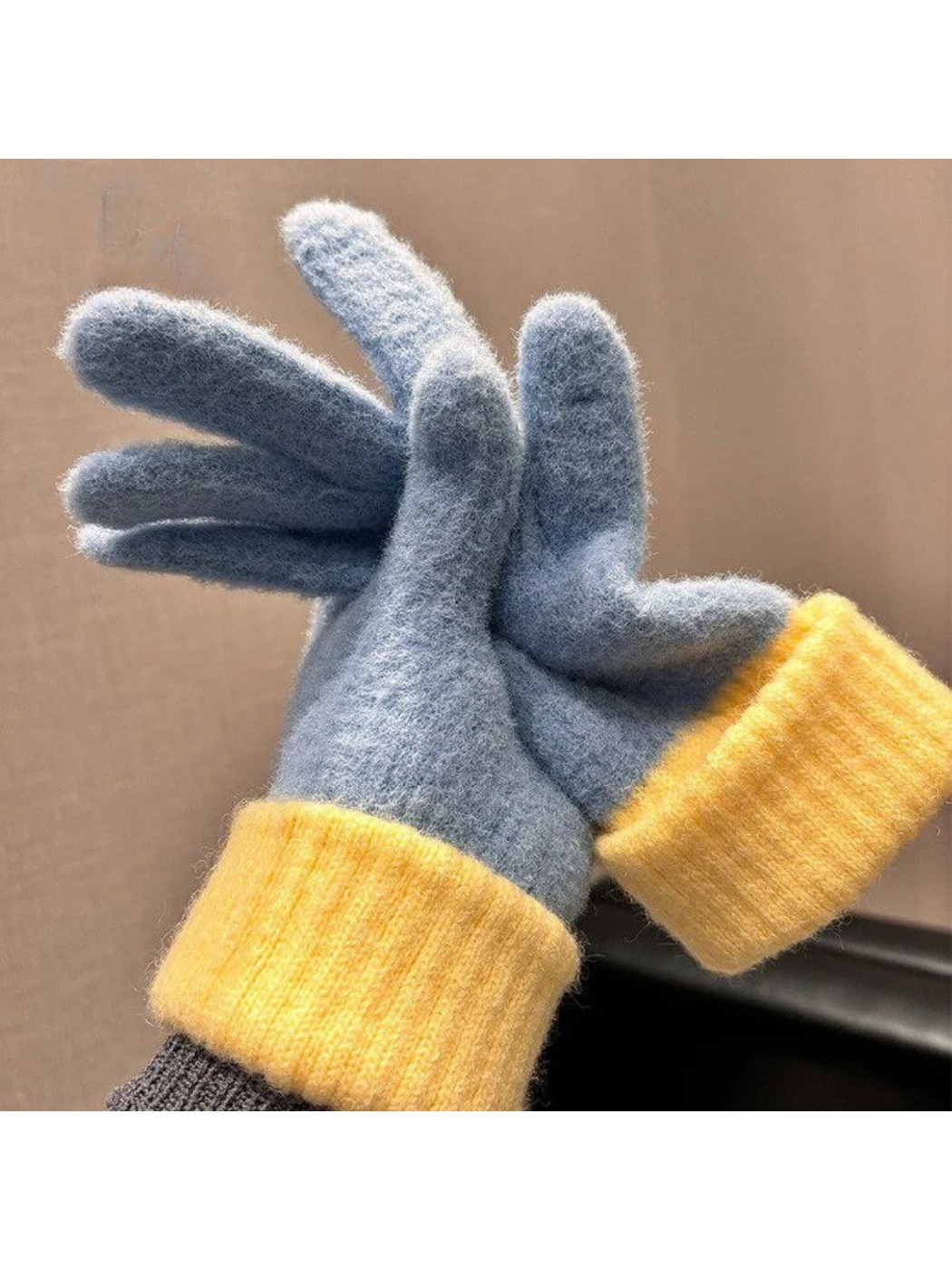 Gloving - Colorblock Fuzzy Texture Gloves