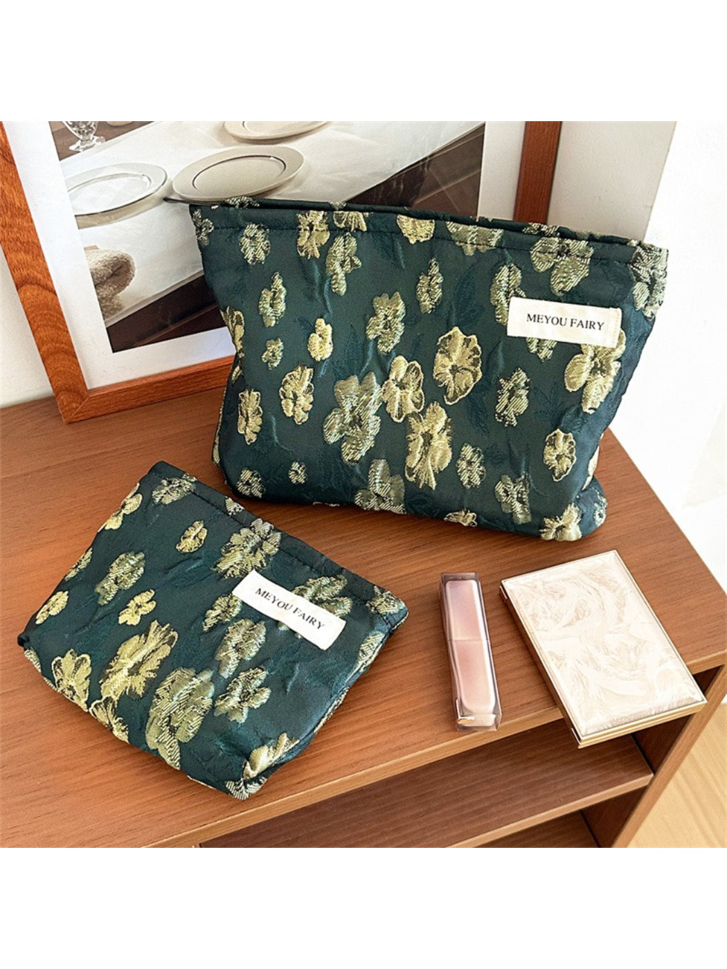 Close-up of floral pattern and detail on Cosbai makeup pouch