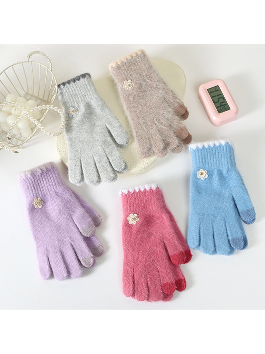 Gloving - Floral Accent Fuzzy Knit Winter Gloves