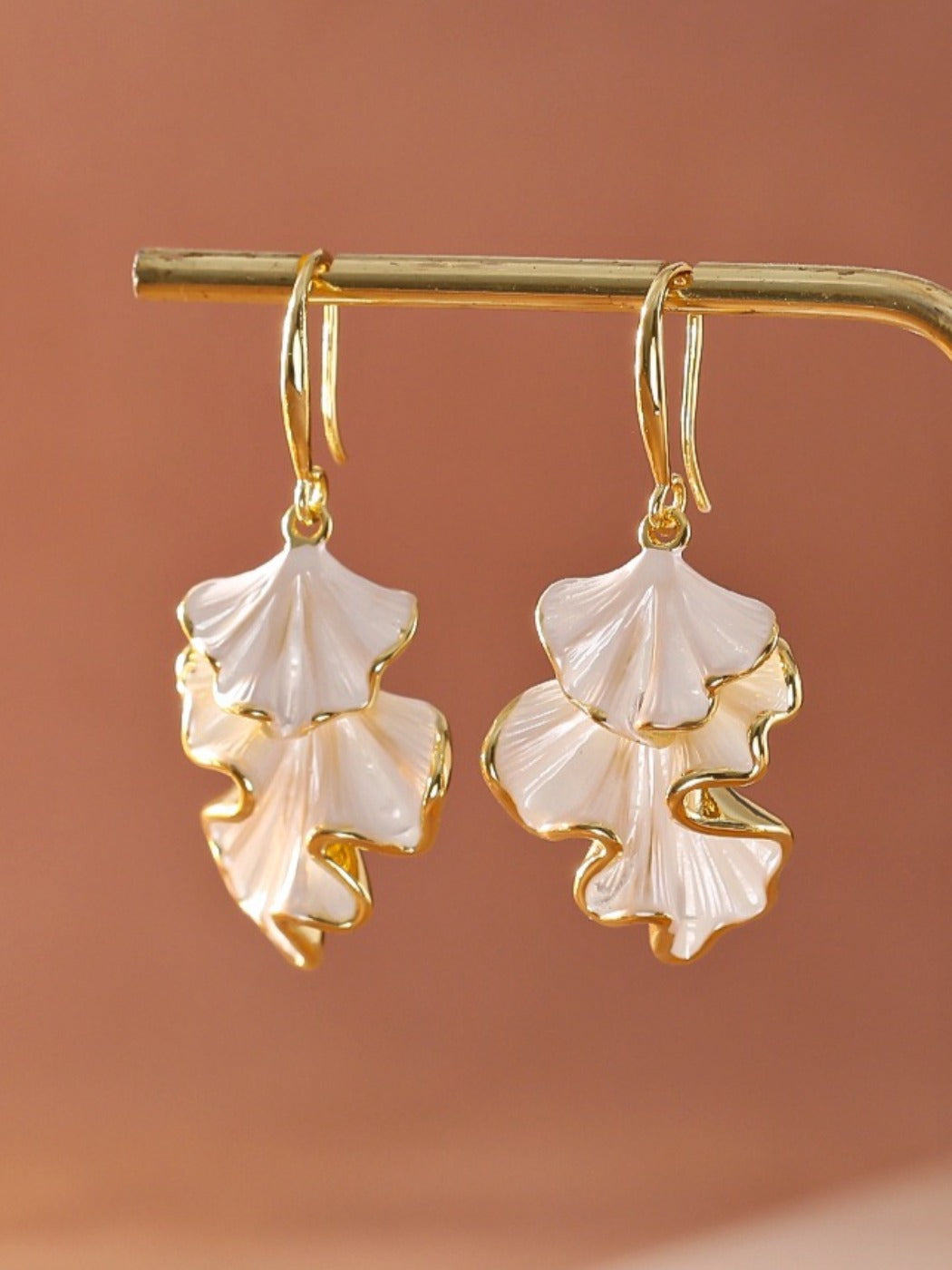 Earwish - Irregular Ginkgo Leaf Metal Earrings - Elegant & Chic