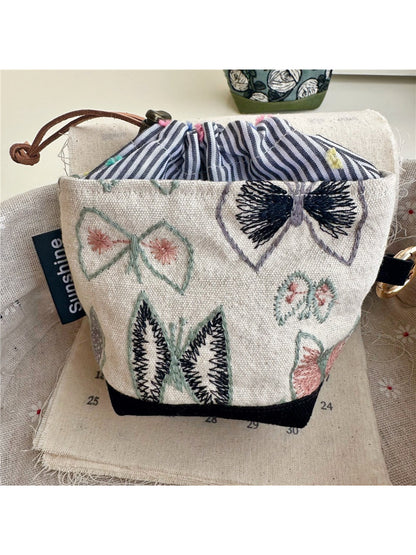 Cosbai - Floral Jacquard Drawstring Mini Pouch