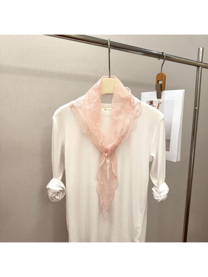Scarvii - Floral Lace Decorative Diamond Shaped Scarf