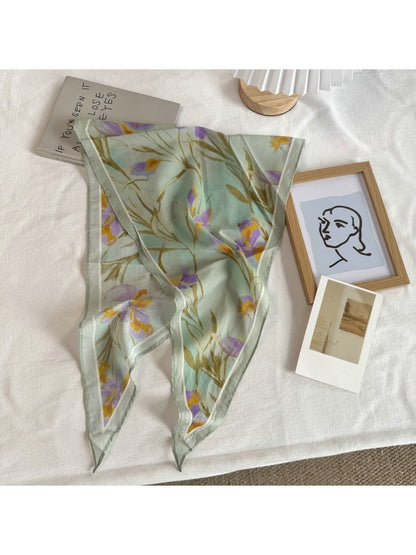 Scarvii - Lightweight Floral Print Diamond-shaped Scarf