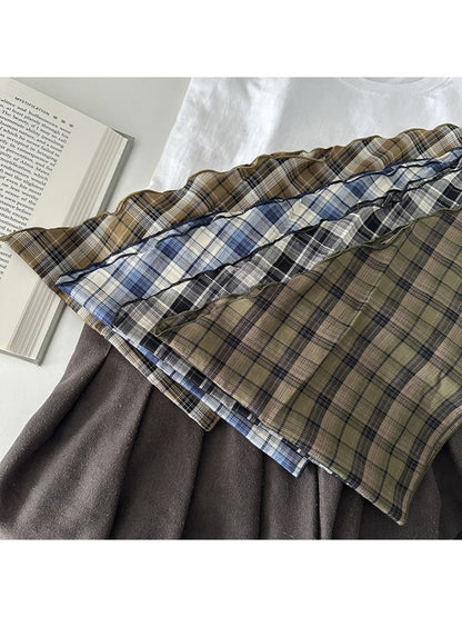 Scarvii - Plaid Pattern Triangle Scarf