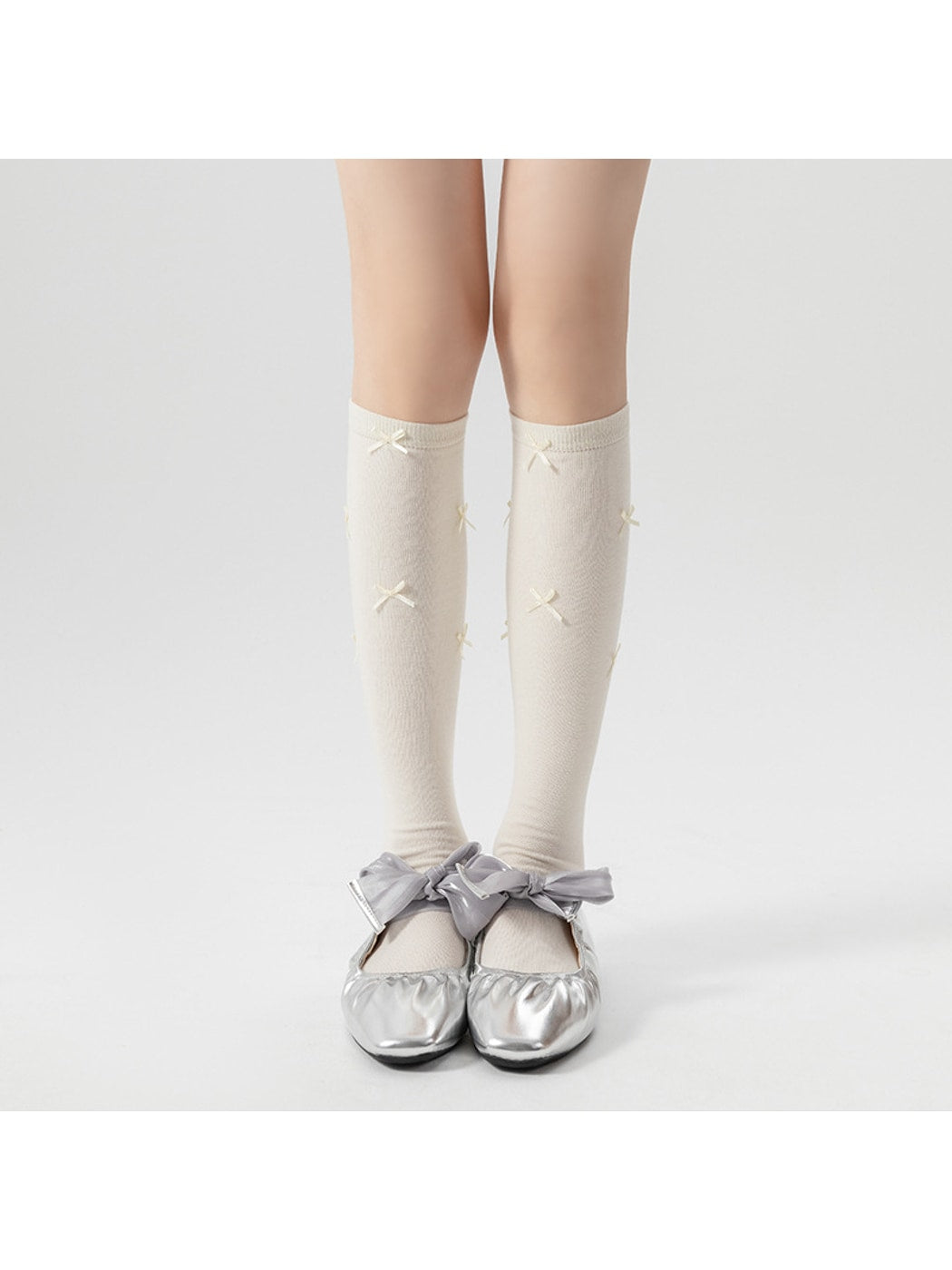 Rufia - Solid Color Bow Accent Knee-high Socks