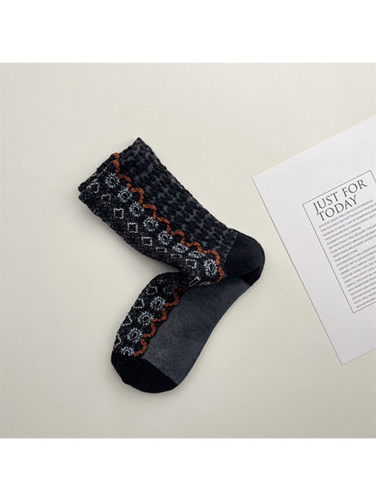 Rufia - Folk Knit Pattern Crew Socks