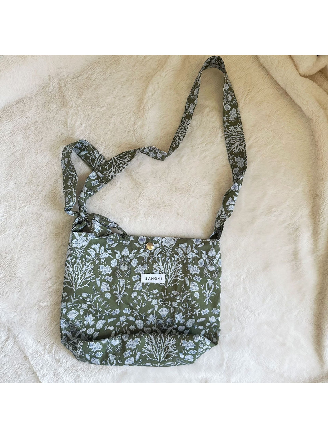 Cosbai - Vintage Garden Pattern Shoulder Bag