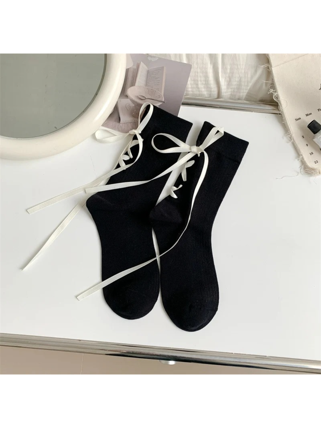 Rufia - Ribbed Contrast Ribbon Lace-Up Socks