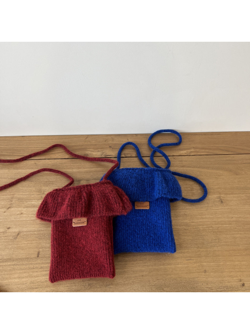 Cosbai - Ruffle Top Knit Crossbody Bag