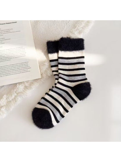 Rufia - Fuzzy Stripe Cozy Crew Socks