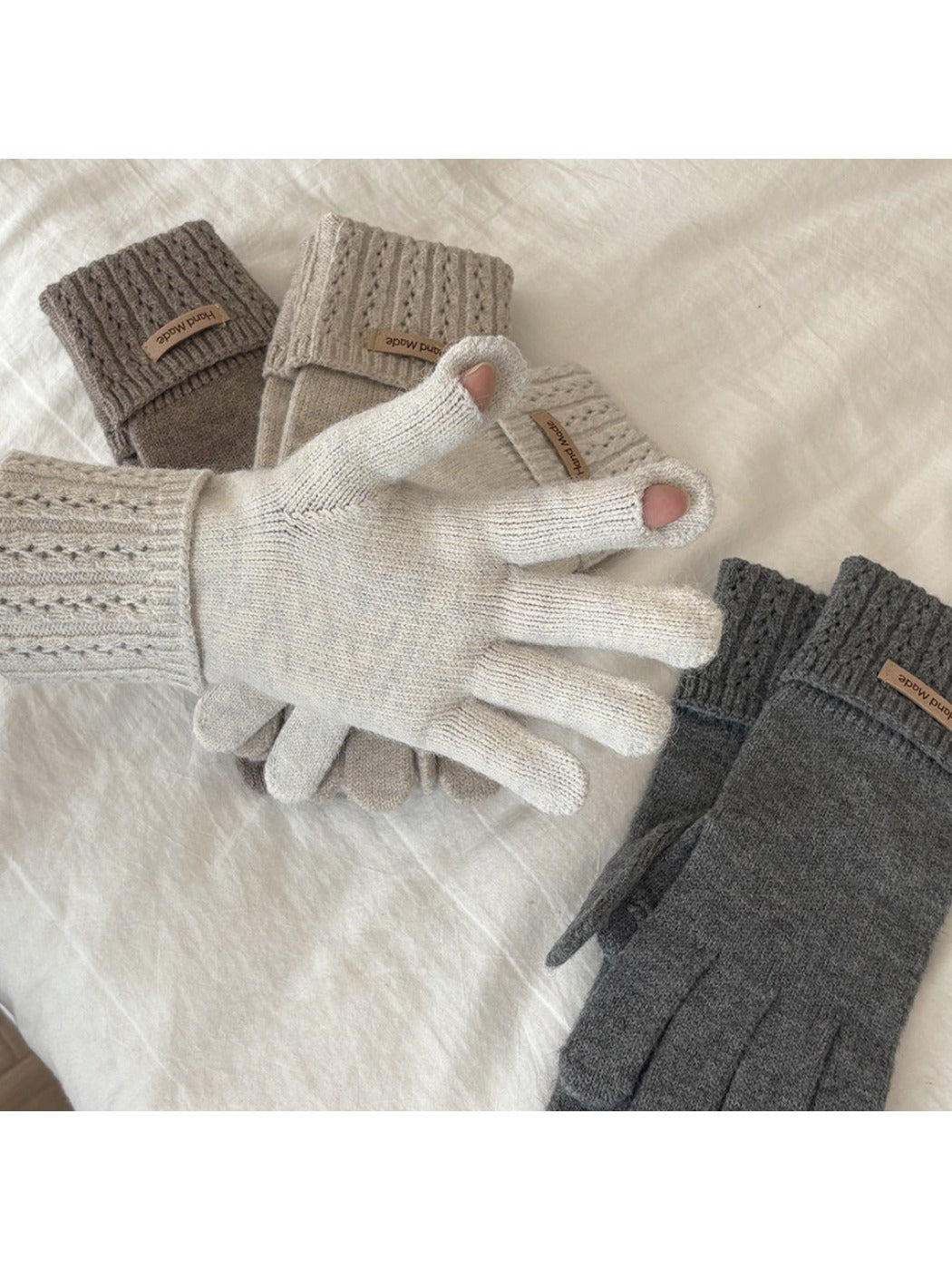 Gloving - Soft Knit Gloves with Touchscreen