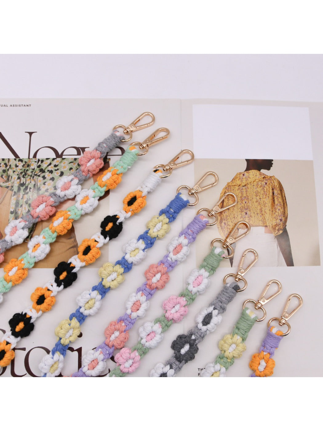 Koco Crochet Daisy Phone Lanyard & Keychain with floral motif