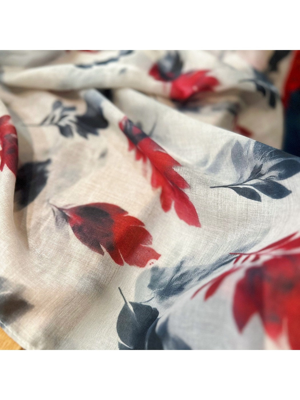 Scarvii - Elegant Feather Print Summer Wrap Scarf