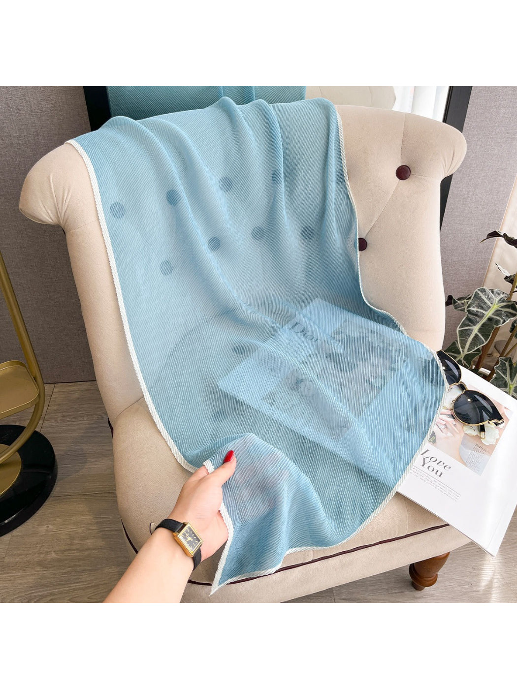 Scarvii - Pleated Sheer Contrast Trim Scarf