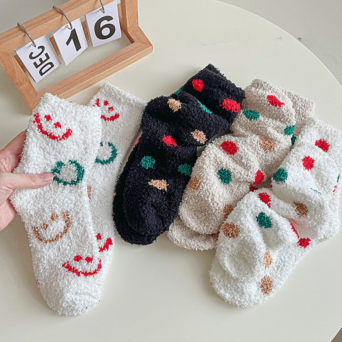 Rufia - Polka Dot Smiley Face Coral Fleece Socks