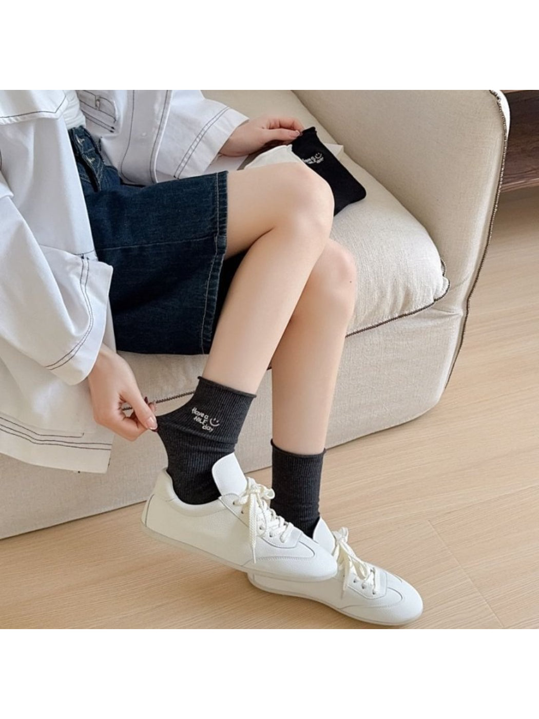 Rufia - Have a Nice Day Embroidered Crew Socks