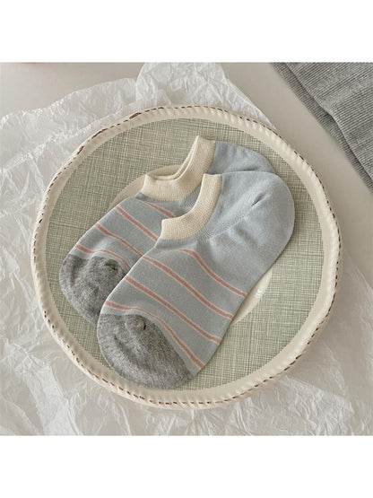Rufia - Cute Pattern Colorblock Low Ankle Socks