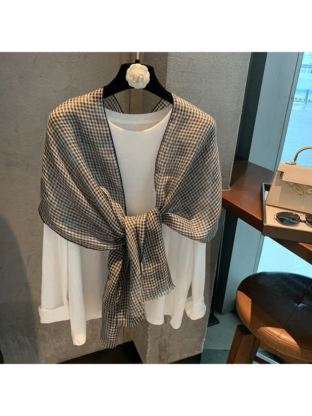 Scarvii - Vintage Minimal Grid Pattern Scarf