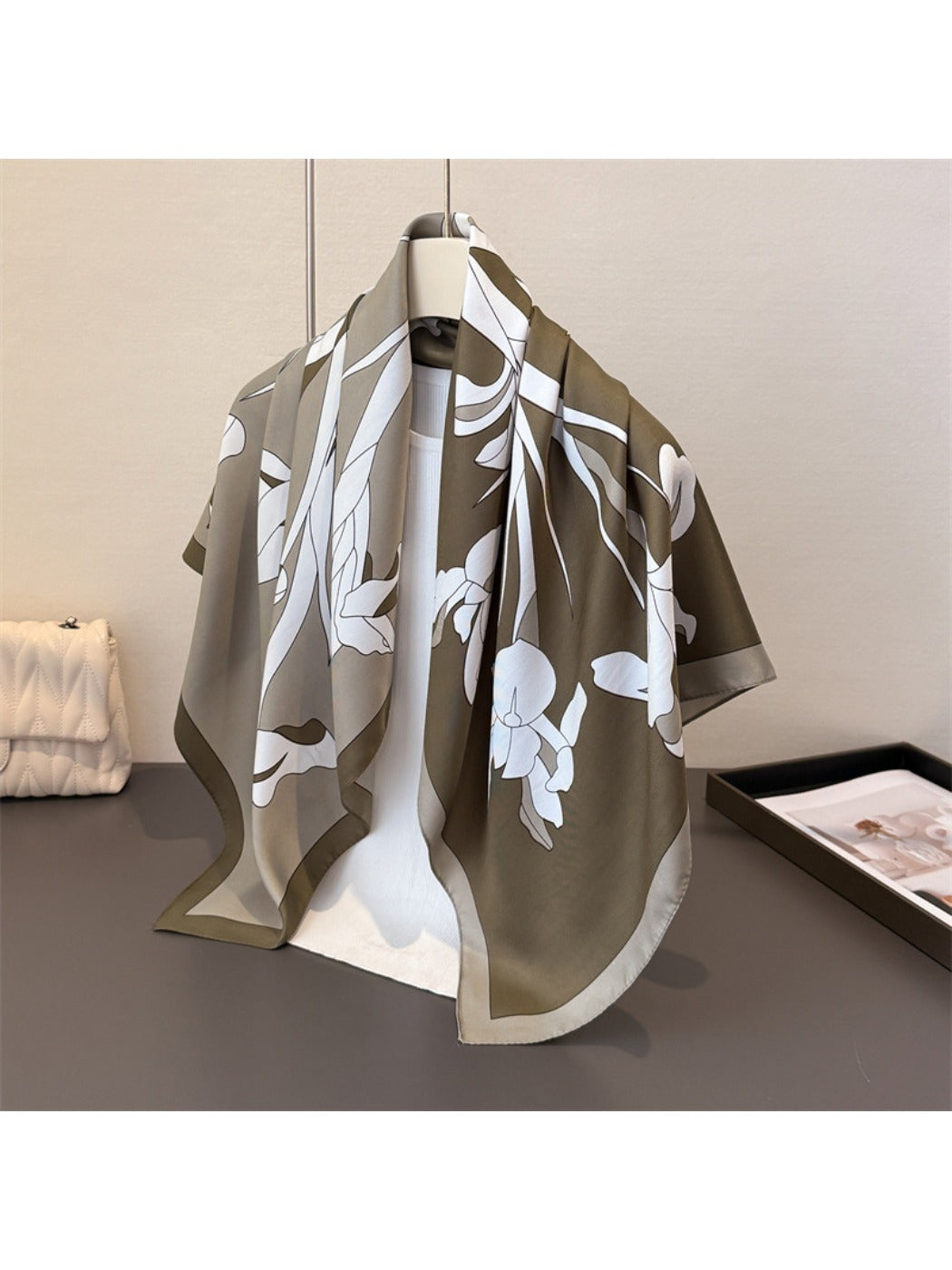 Scarvii - Vintage Floral Square Scarf