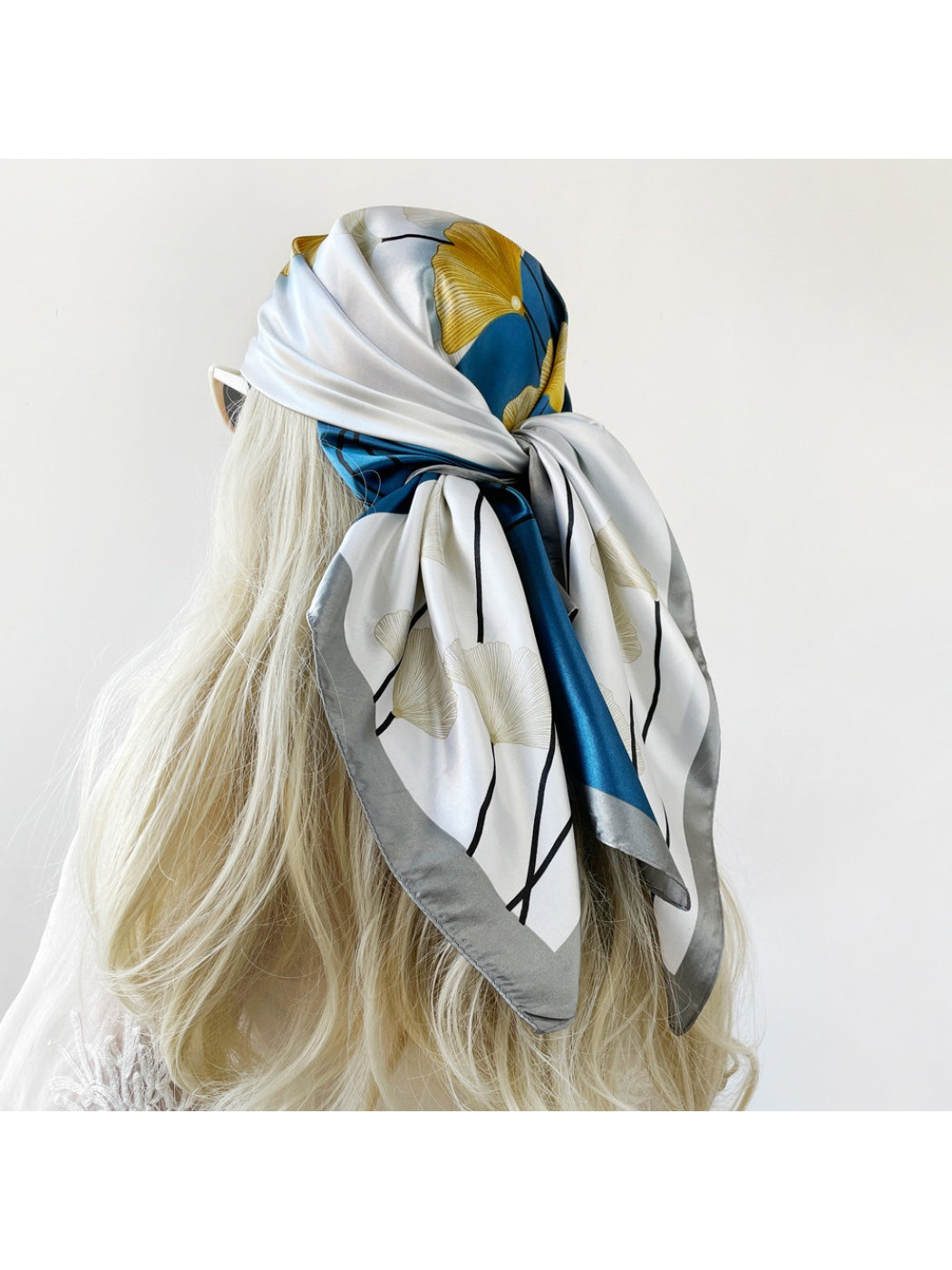 Scarvii - Ginkgo Leaf Art Print Square Scarf
