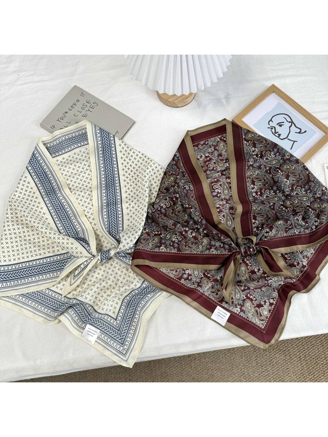 Scarvii - Minimalist Chic Style Triangle Scarf