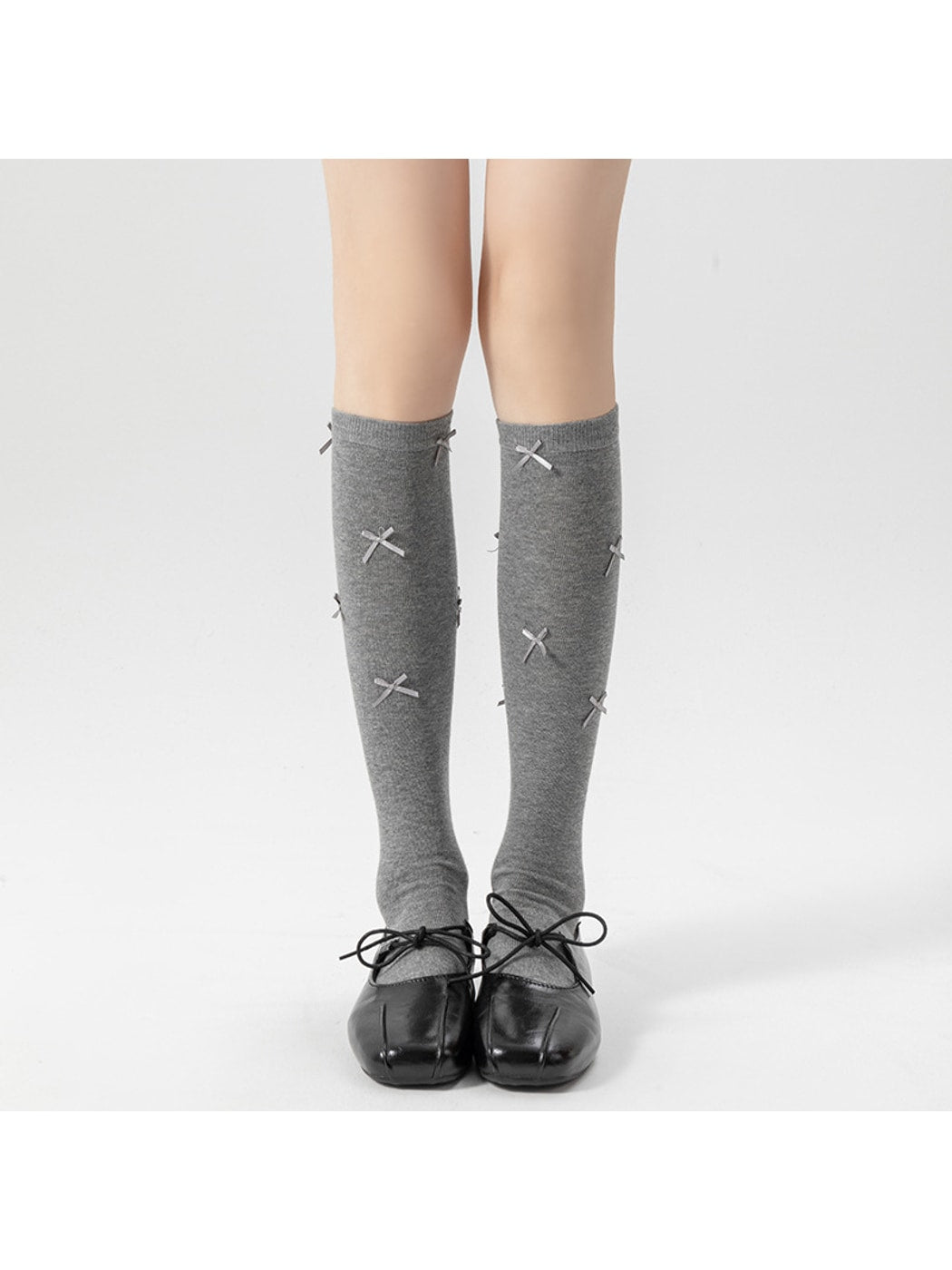 Rufia - Solid Color Bow Accent Knee-high Socks