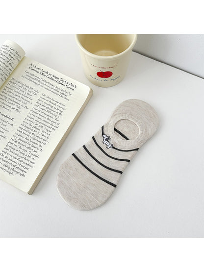 Rufia - Striped Dog Embroidery No Show Socks