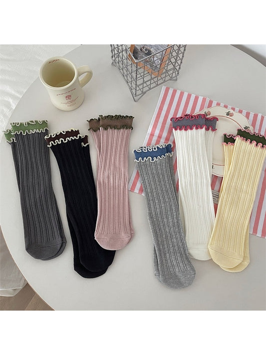 Rufia - Contrast Ruffle Trim Ribbed Crew Socks