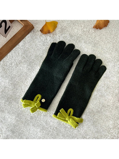 Gloving - Bow Detail Fuzzy Touchscreen Gloves