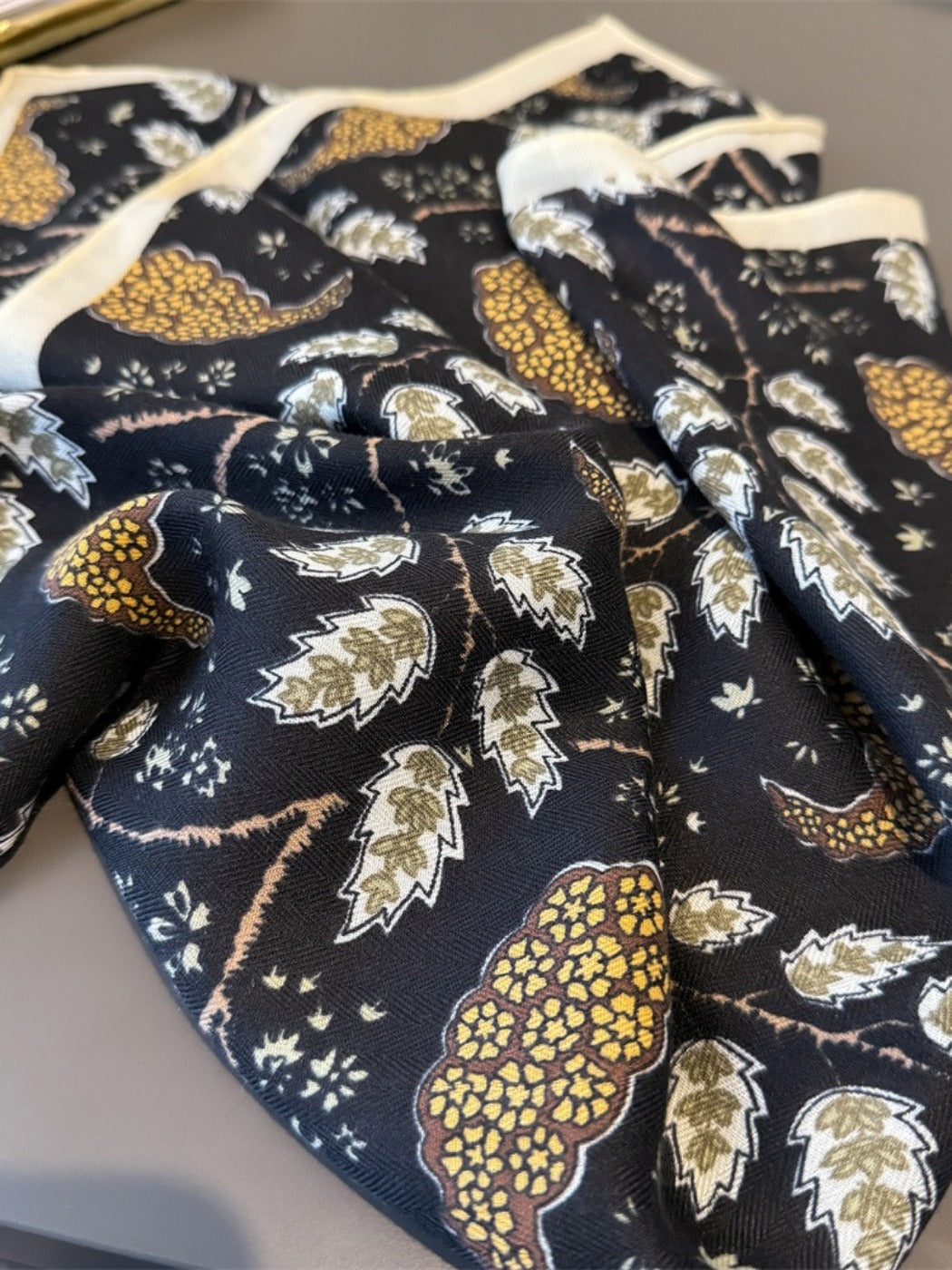 Scarvii - Paisley Floral Print Square Scarf – Vintage & Elegant