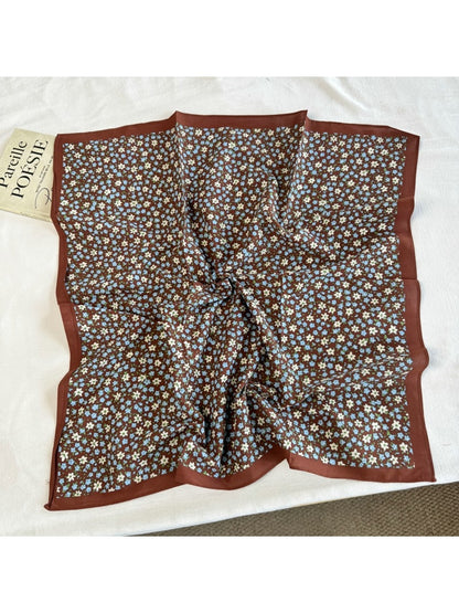 Scarvii - Vintage Paisley Aesthetic Square Scarf