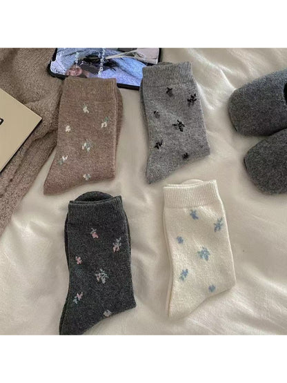 Rufia - Soft Floral Pattern Crew Socks product image 2