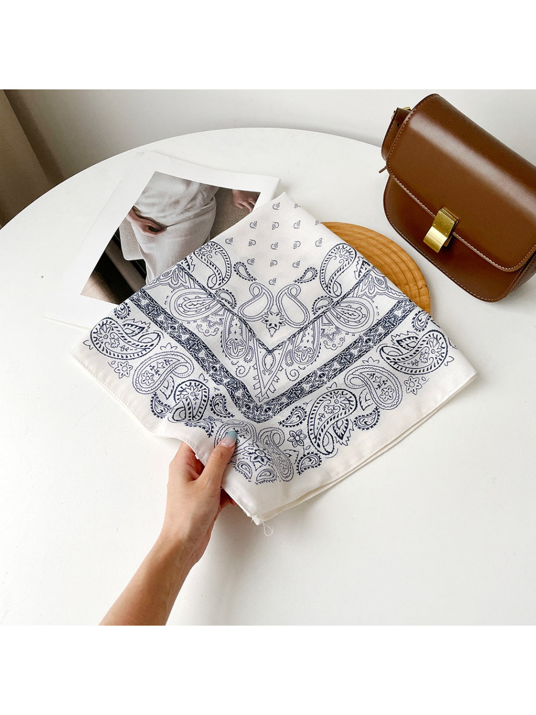 Scarvii - Paisley Print Square Scarf