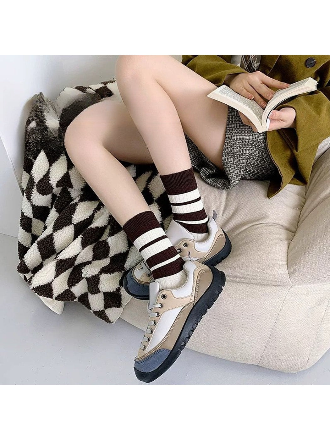 Rufia - Colorblock Striped and Bear Crew Socks
