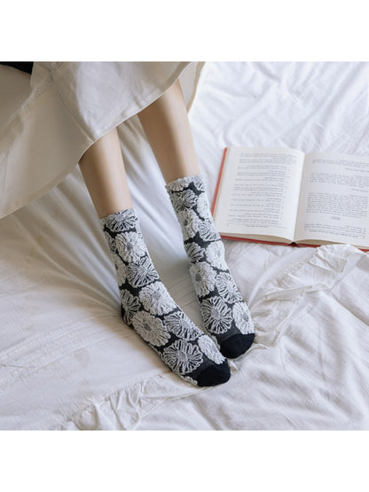 Rufia - Vintage Baroque Textured Crew Socks