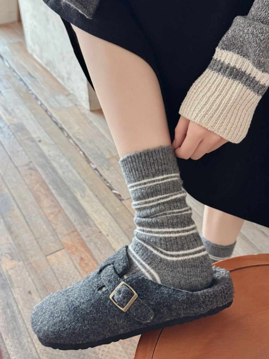 Rufia - Minimal Bow & Stripe Soft Crew Socks