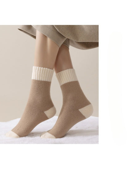 Rufia - Soft Creamy Tone Everyday Crew Socks