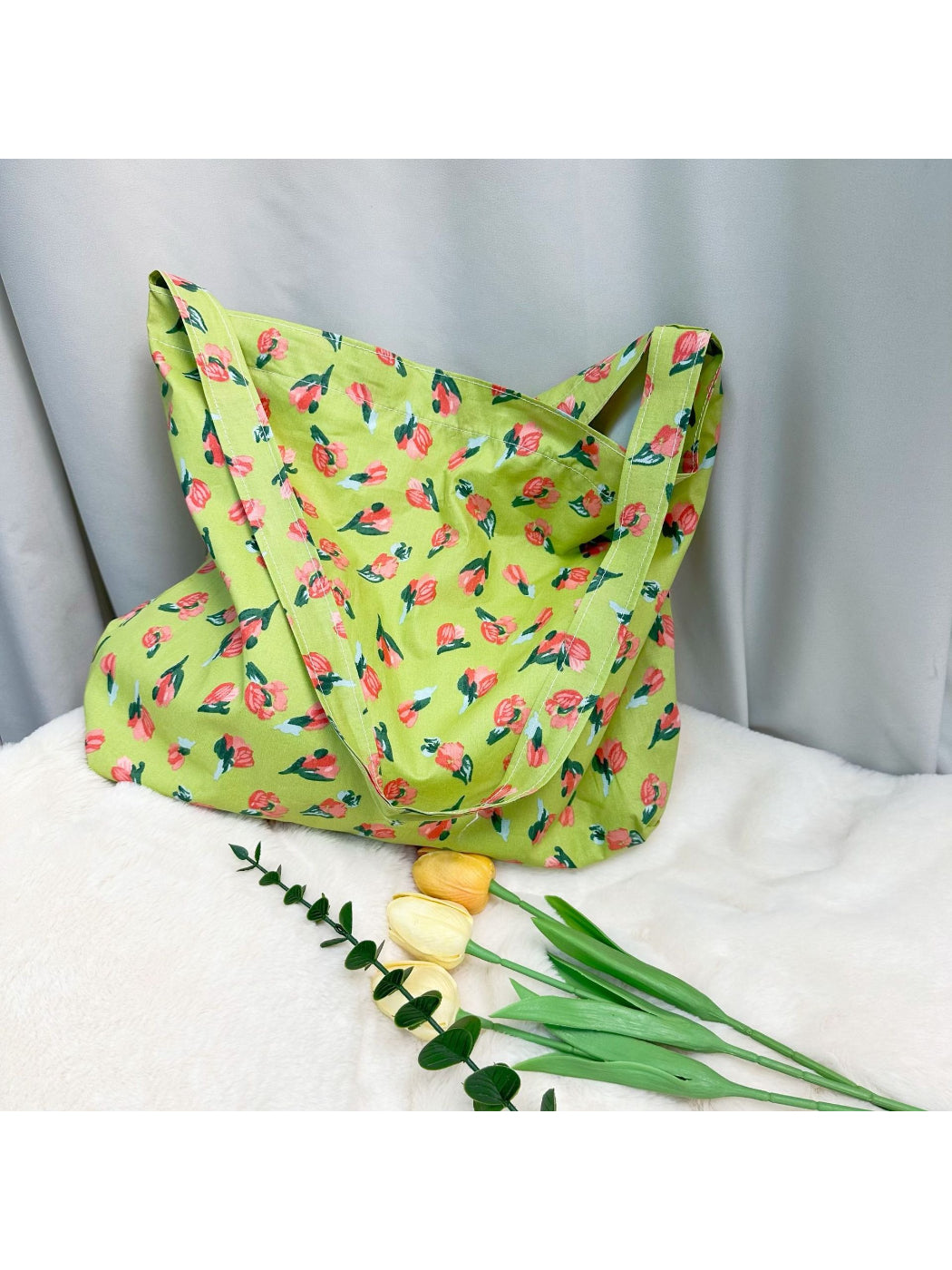 Cosbai - Soft Floral Shoulder Bag