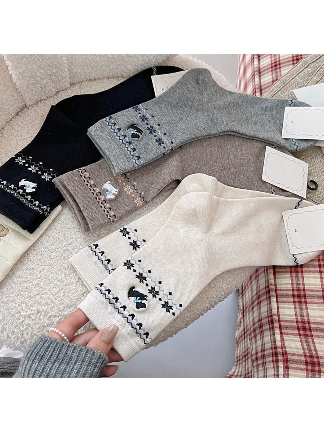 Rufia - Winter Mid-Calf Socks with Puppy & Floral Pattern