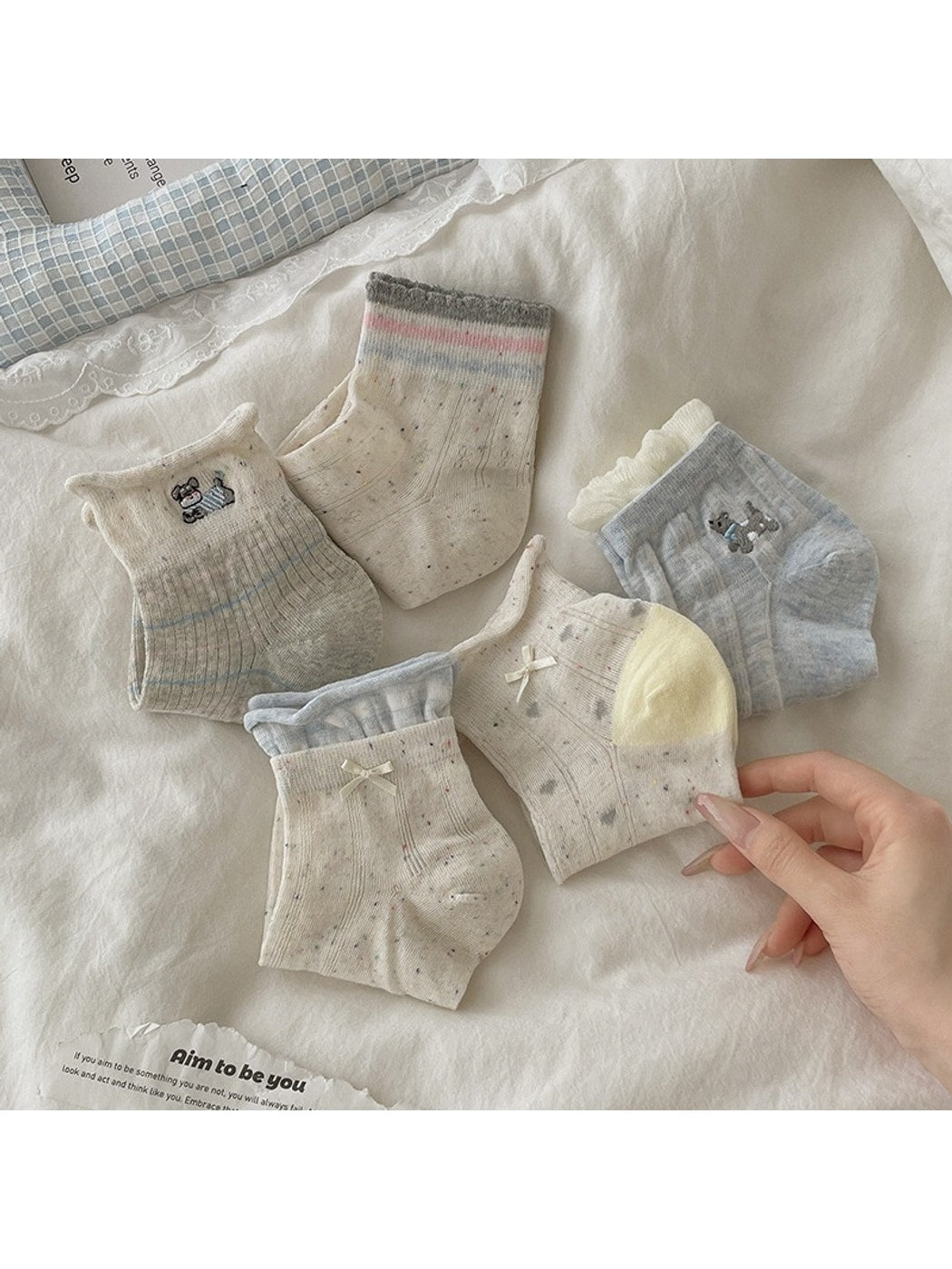 Rufia - Cartoon Dog Bow Detail Ankle Socks