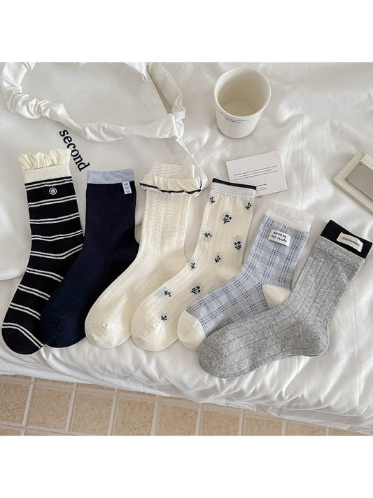 Rufia - Simple Pattern Openwork Crew Socks