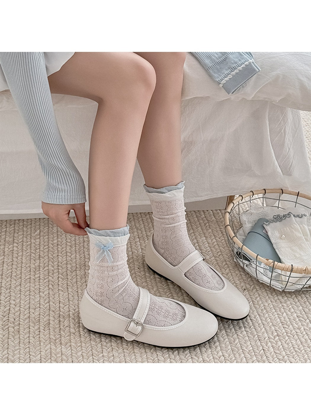 Rufia - Bow and Embroidery Detail Openwork Crew Socks