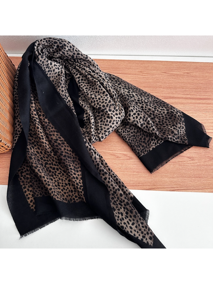 Scarvii - Cheetah Print Contrast Border Scarf