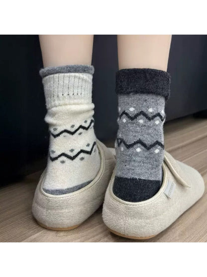 Rufia - Thick Everyday Casual Crew Socks