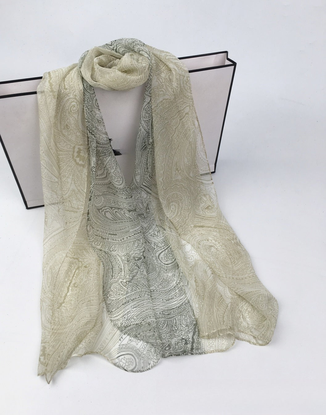 Scarvii light stylish oversized vintage paisley scarf image 4