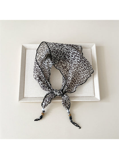 Scarvii - Retro Prin Bead Tip Triangular Scarf