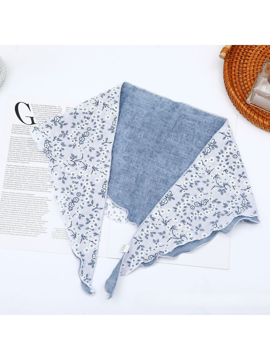 Scarvii - Pastoral Floral Print Triangle Bandana