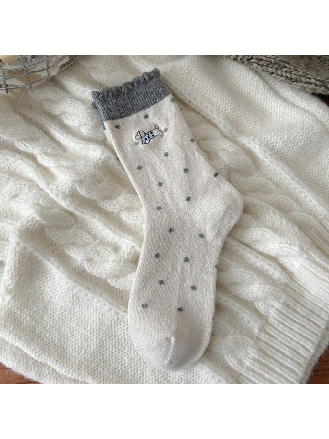 Rufia - Cute Puppy Embroidered Dot Crew Socks